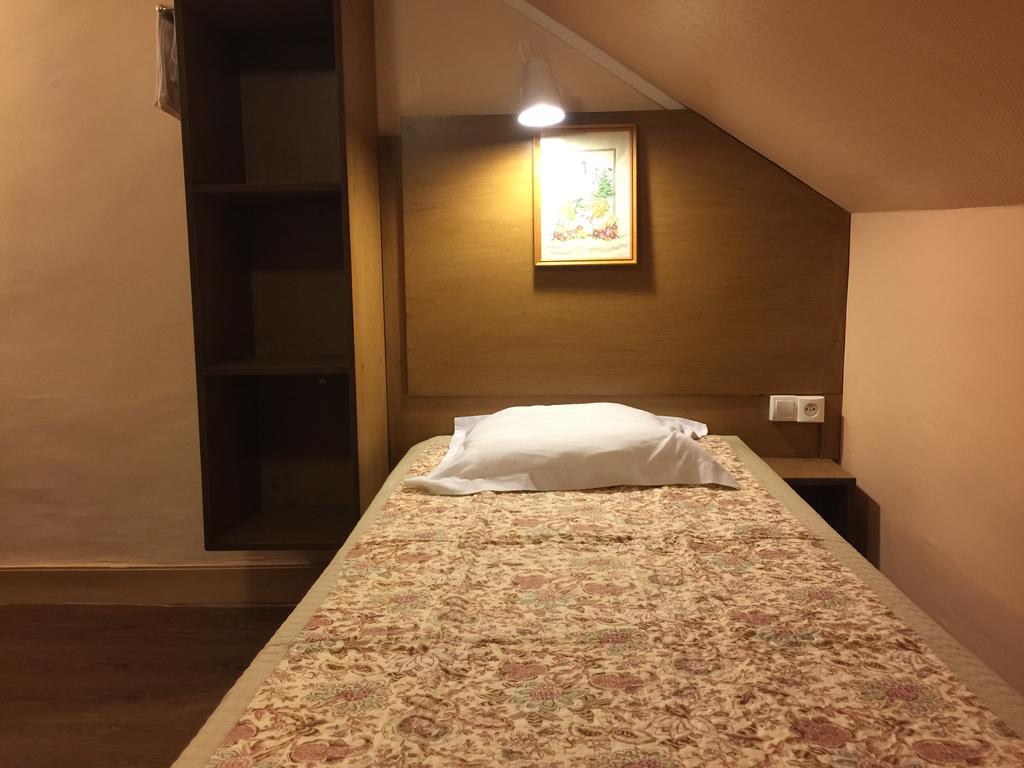Rachel Hotel 3*