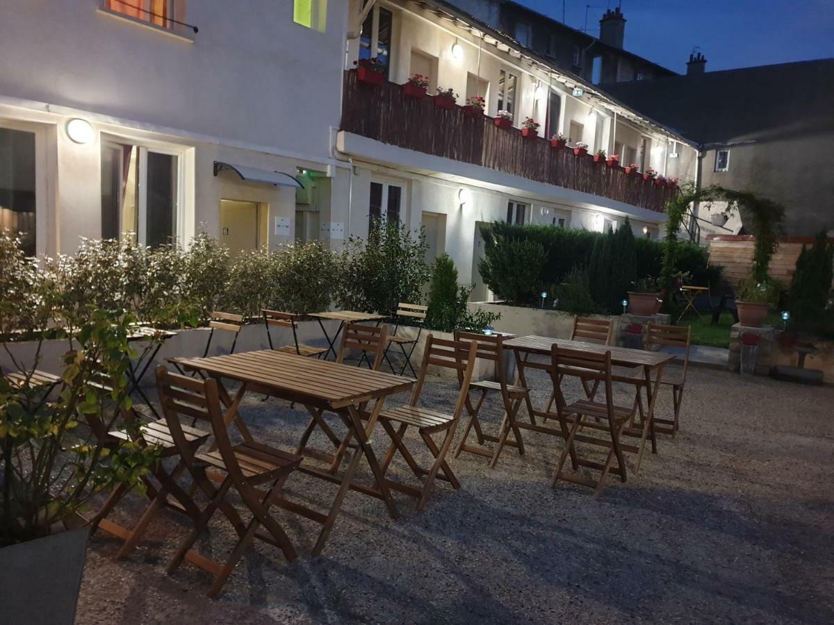 Rachel Hotel 3*