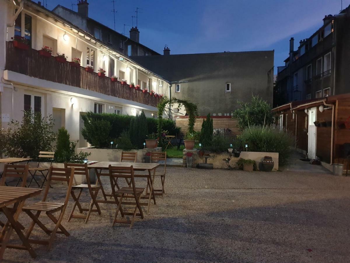 Hotel Rachel 3*